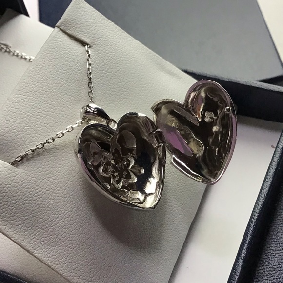 Sterling Silver Heart Locket & 18” Chain - Picture 2 of 6